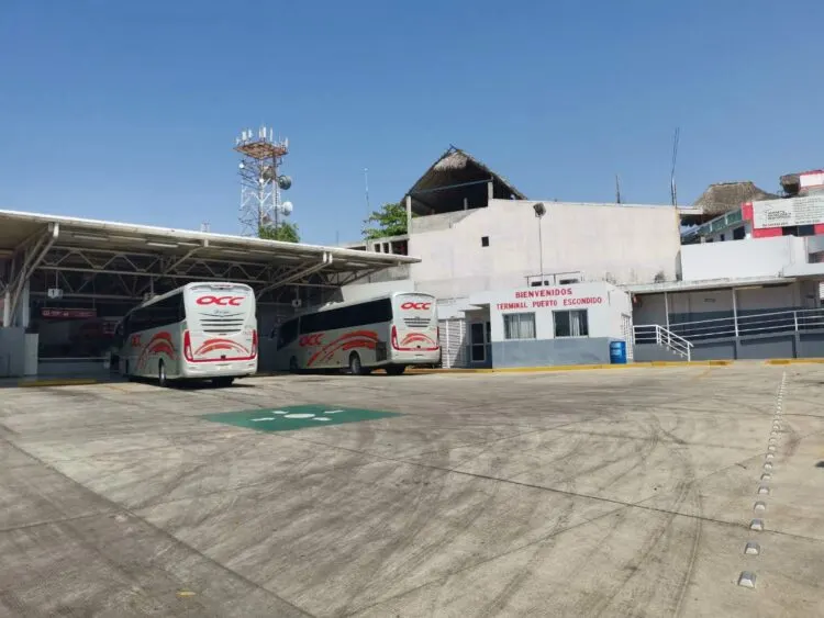 Bus station in Puerto Escondido