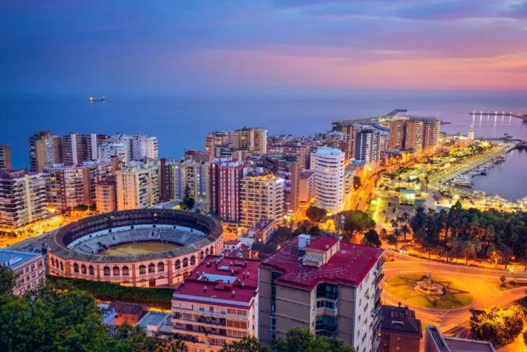 How to get from Malaga Airport to Downtown Malaga