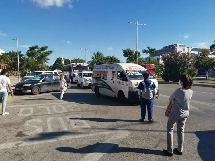 Colectivos in der Innenstadt von Cancun