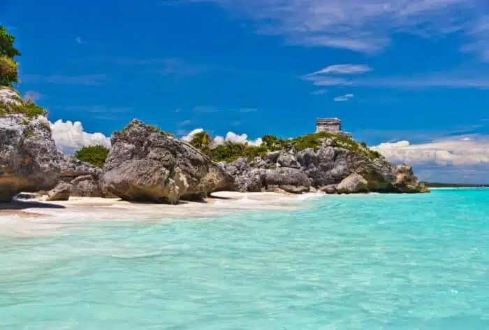 Wie kommt man von Isla Mujeres nach Tulum, Mexiko (3 beste Optionen)