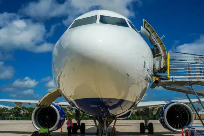 How to get from Merida to Cancun Airport, Mexico (3 Best Options)