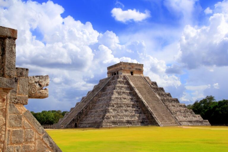 How to get from Merida to Chichen Itza, Mexico