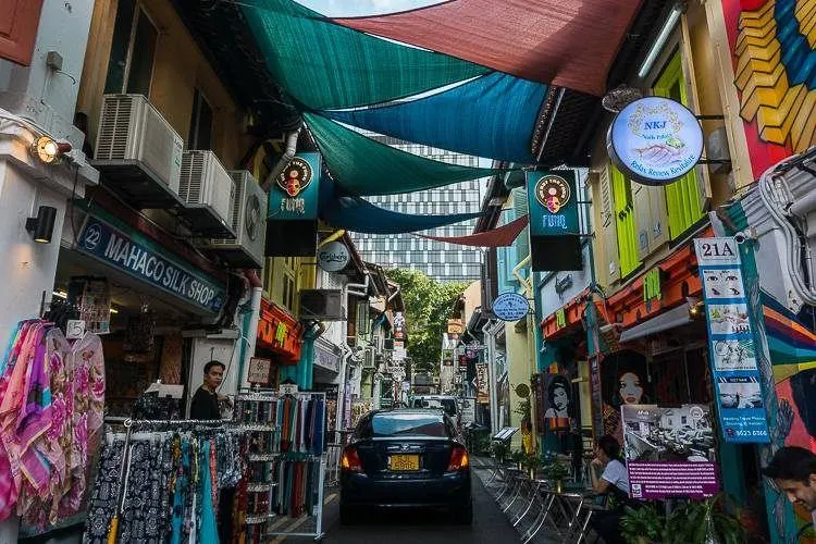 How to go around singapore